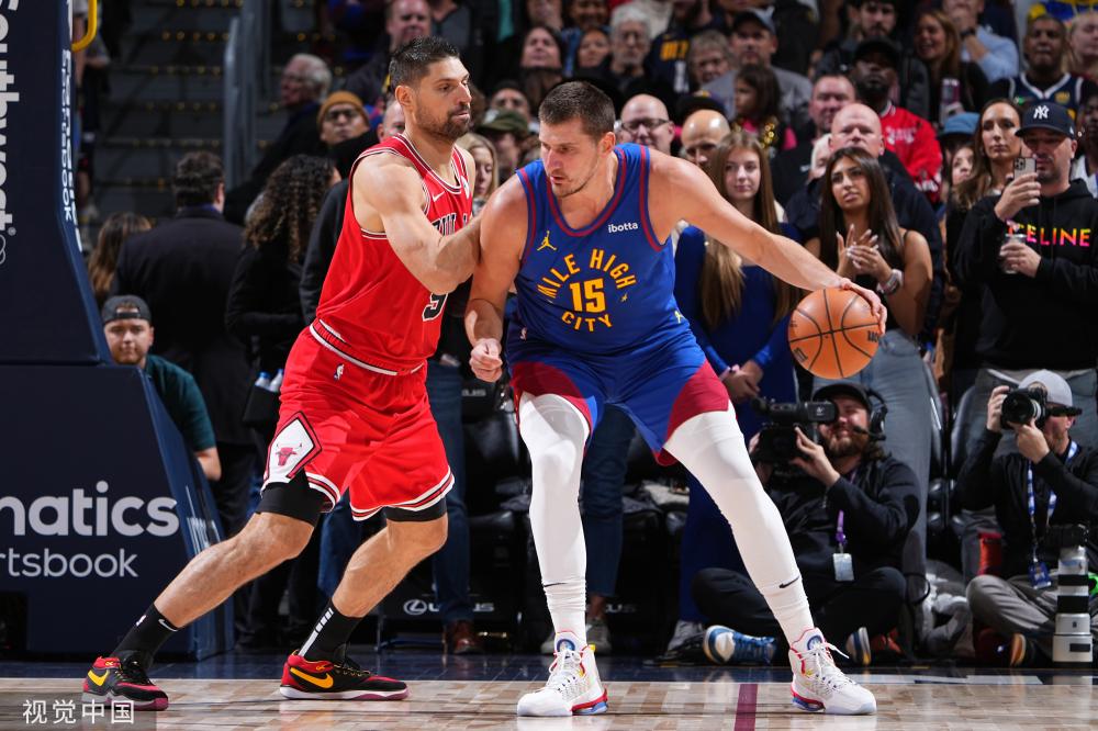 与C罗形成 与C罗形成